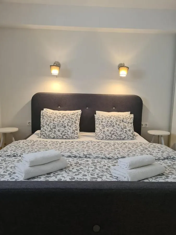 Arsenal Apartments Zadar